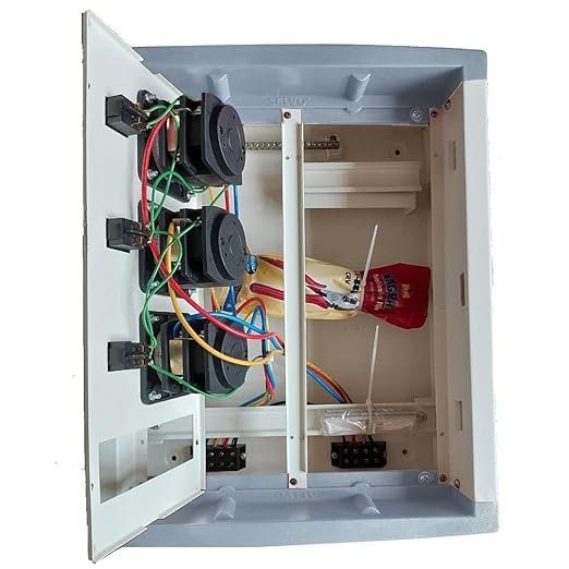 SELVO 63 Amp 6 Ways TPN Phase Selector Distribution Board (Fitted with 1 Pole 3 Ways 63A Rotary switches & duly wired) - Image 4